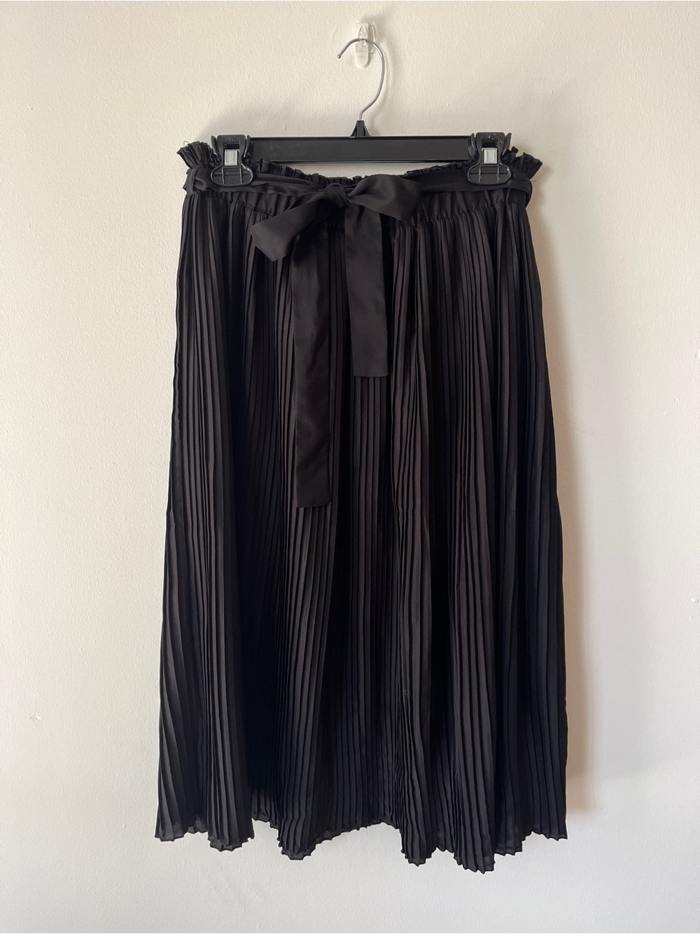 Anthro | Black accordion pleated midi skirt | Small | Hunter Dixon New York